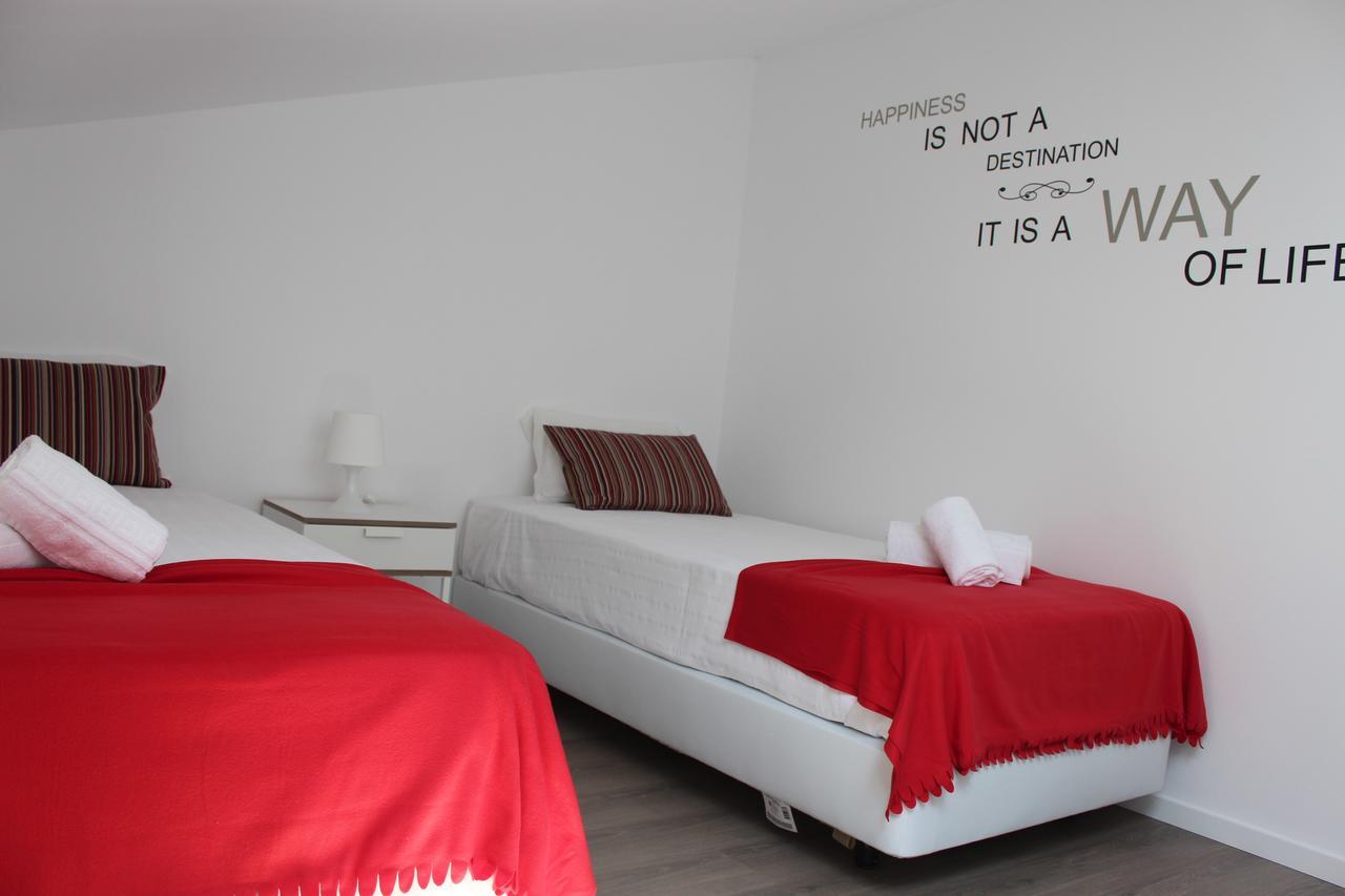 Uau Hostel Figueira da Foz Esterno foto