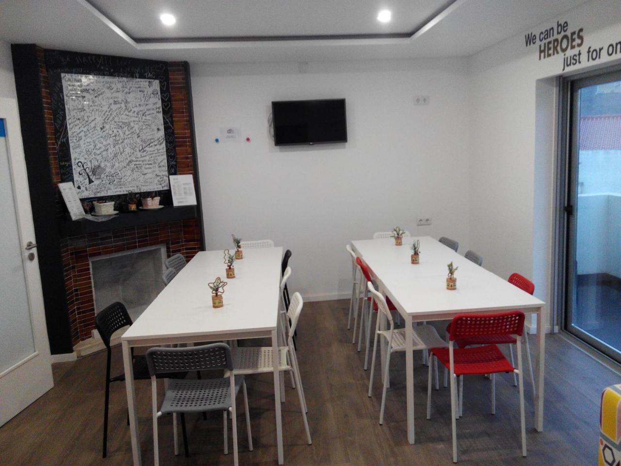 Uau Hostel Figueira da Foz Esterno foto